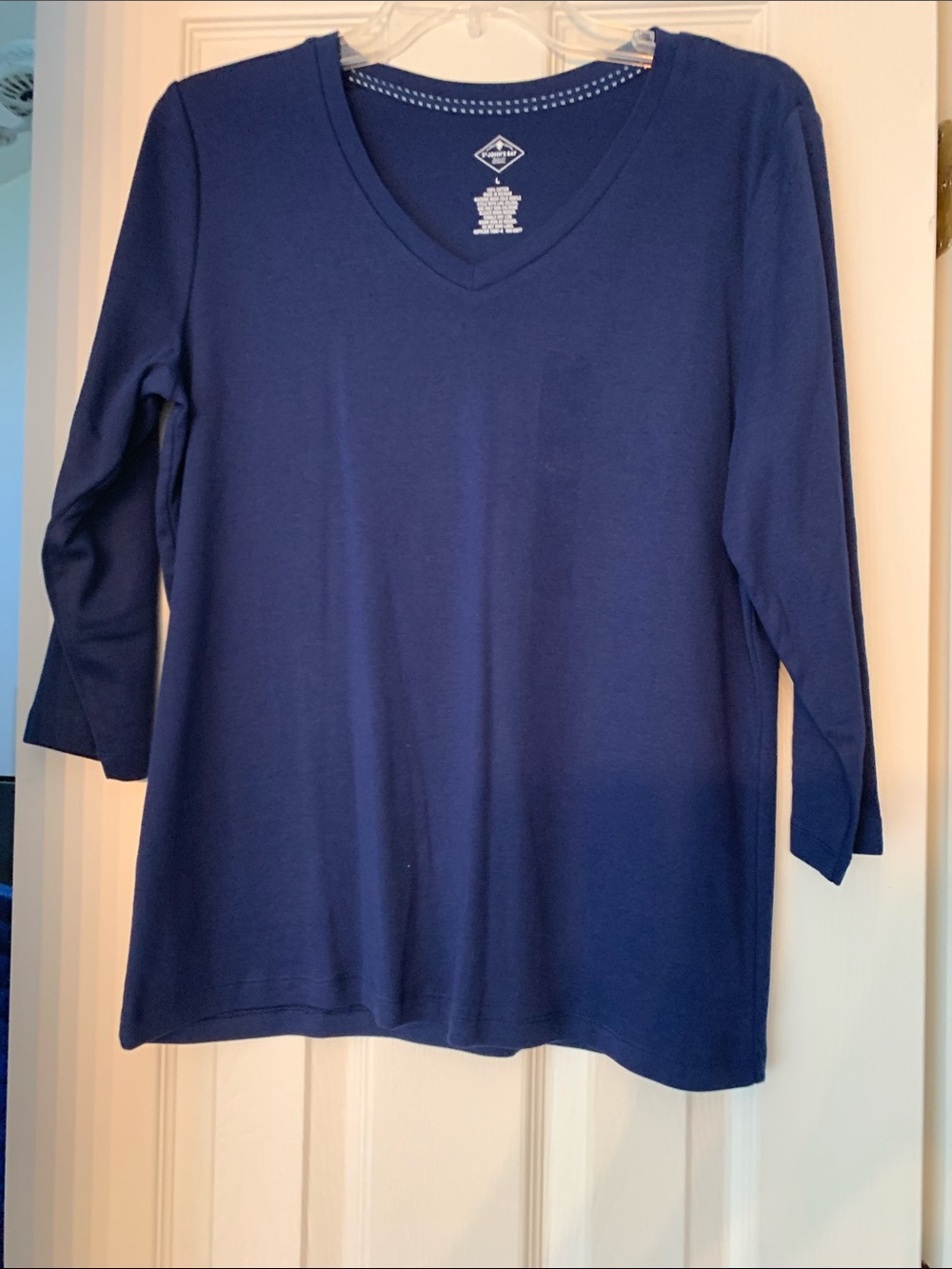 St. John's Bay Navy V-Neck 3/4 Sleeve Shirt